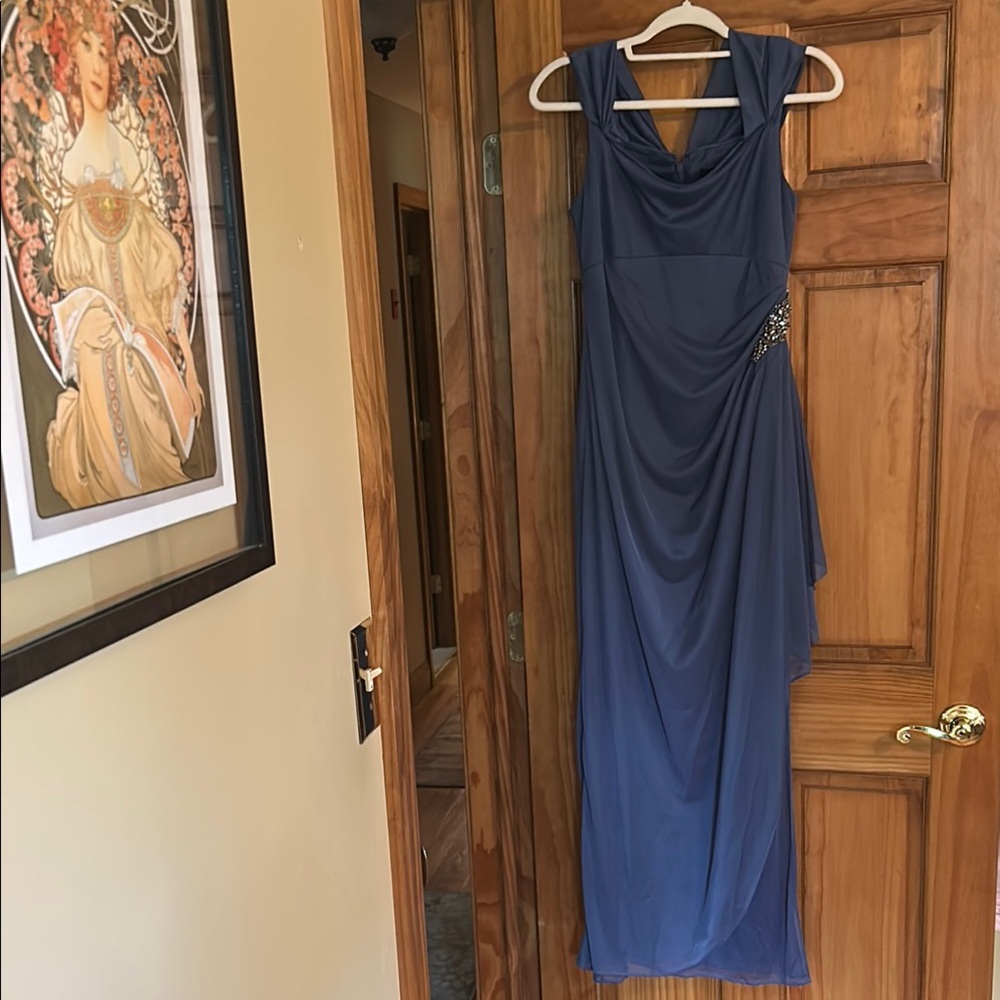 Elegant Blue Evening Gown
